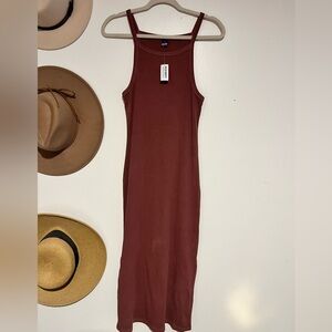 Old Navy Sleeveless Midi Dress in Rich Brown
